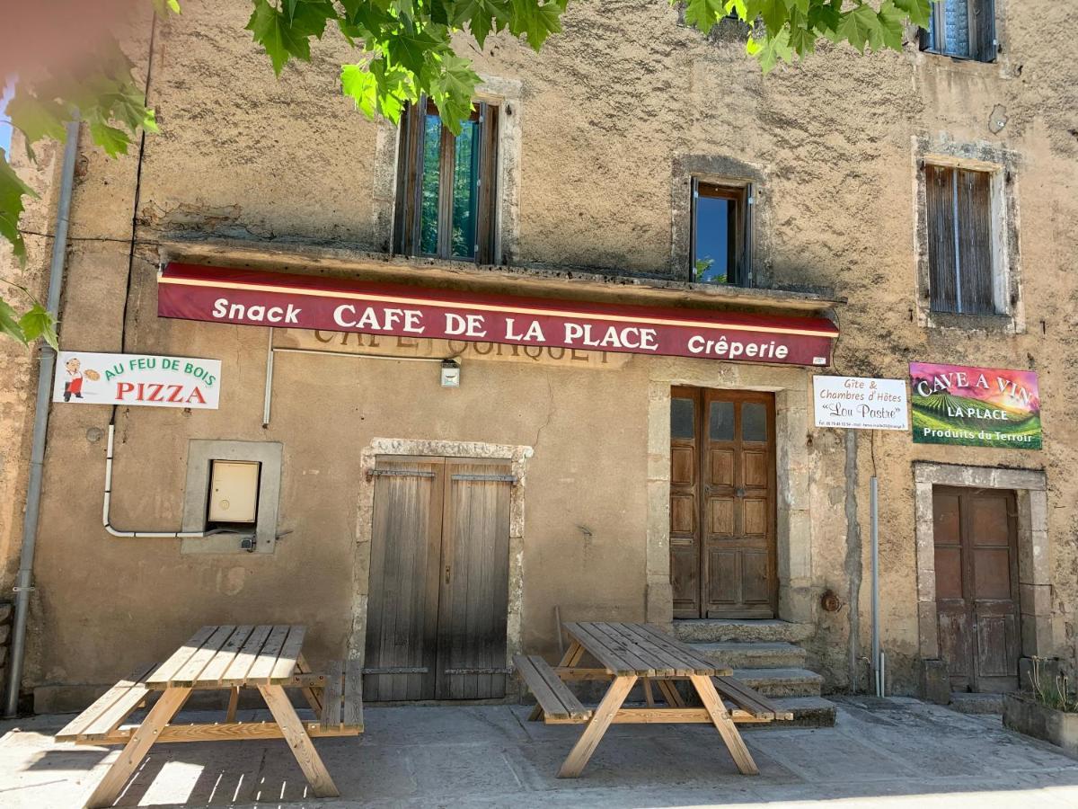 Cafe De La Place Gite & Chambres D'Hotes "Lou Pastre" Lanuejols  Екстер'єр фото